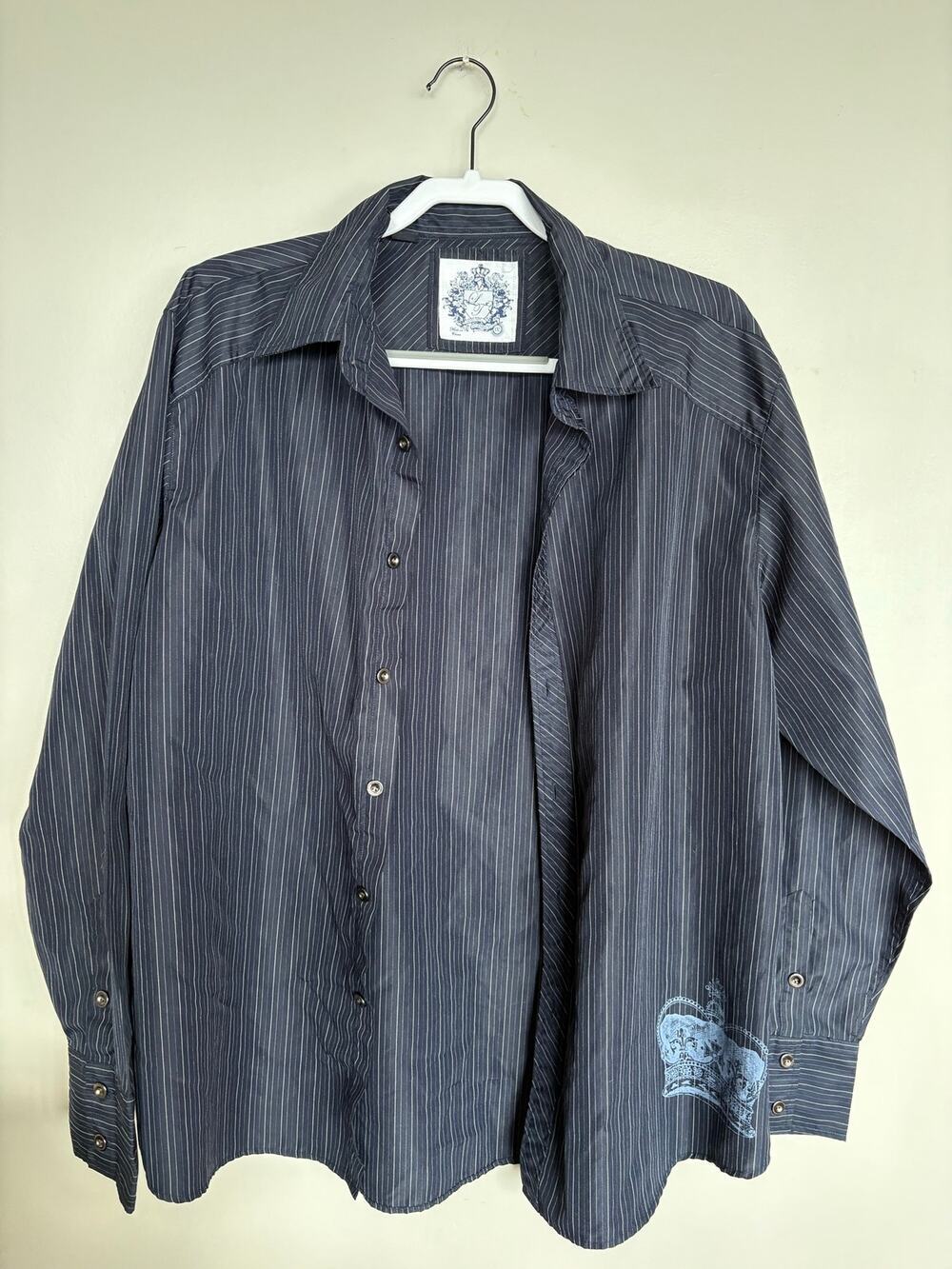 Y2K Level Ten Men’s XXL Navy Blue Pinstripe Button Up Crest Graphic Shirt